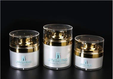 Štvorcová Airless fľaša